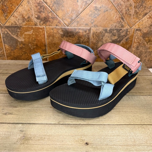 Teva flatform universal sandal - Picture 3 of 7